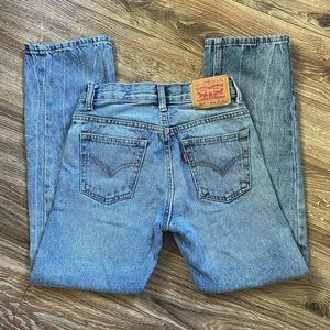 Levi’s 505 Regular straight leg jeans, size girls 10, 23x25